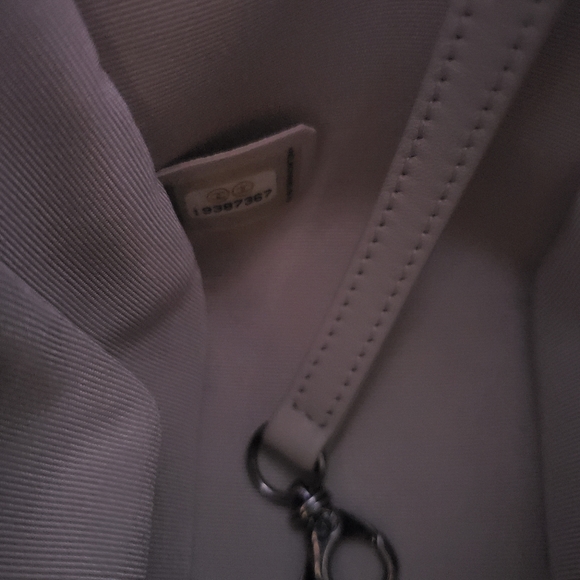 Chanel pink large boy bag - Picture 10 of 11